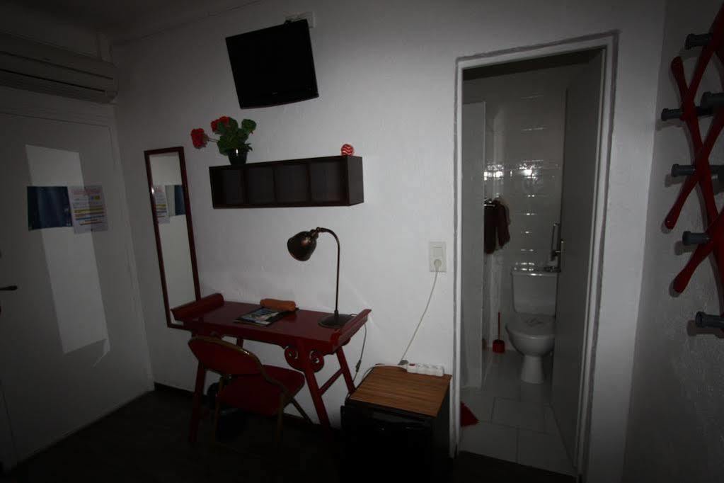 ארגלס-סור-מר Hotel Clair Logis מראה חיצוני תמונה